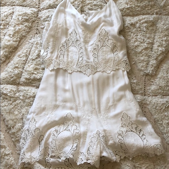 Romper - Picture 2 of 4